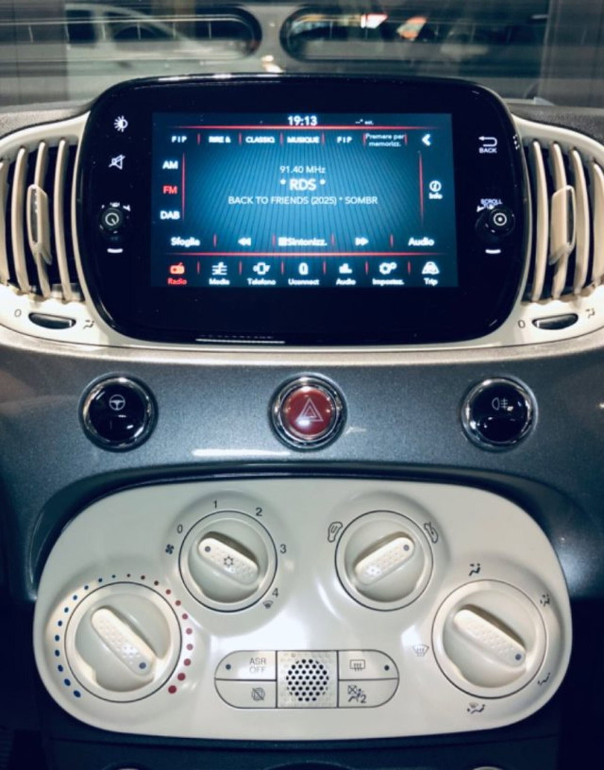 Fiat 500 1.0 Hybrid Dolcevita (15)