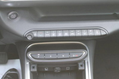Jeep Avenger 1.2 turbo Summit fwd 100cv (19)