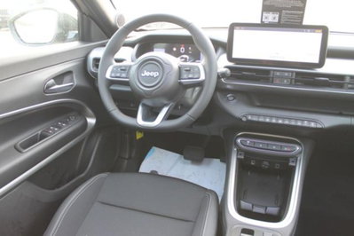 Jeep Avenger 1.2 turbo Summit fwd 100cv (10)