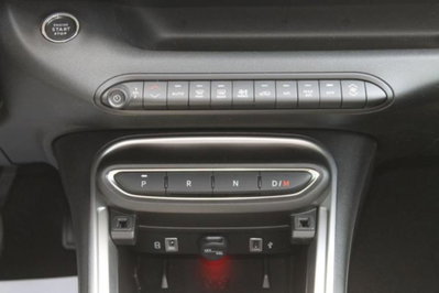 Jeep Avenger 1.2 turbo Summit fwd 100cv (12)