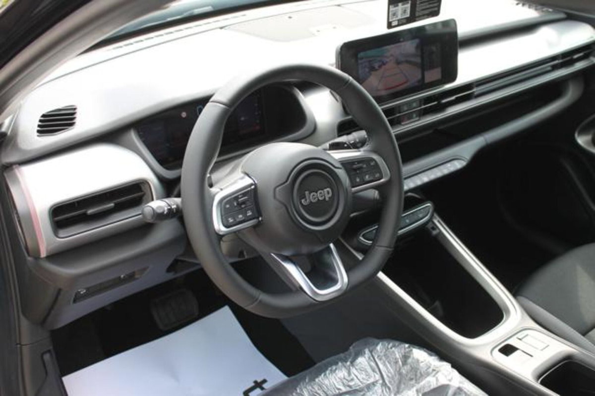 Jeep Avenger 1.2 turbo Summit fwd 100cv (16)