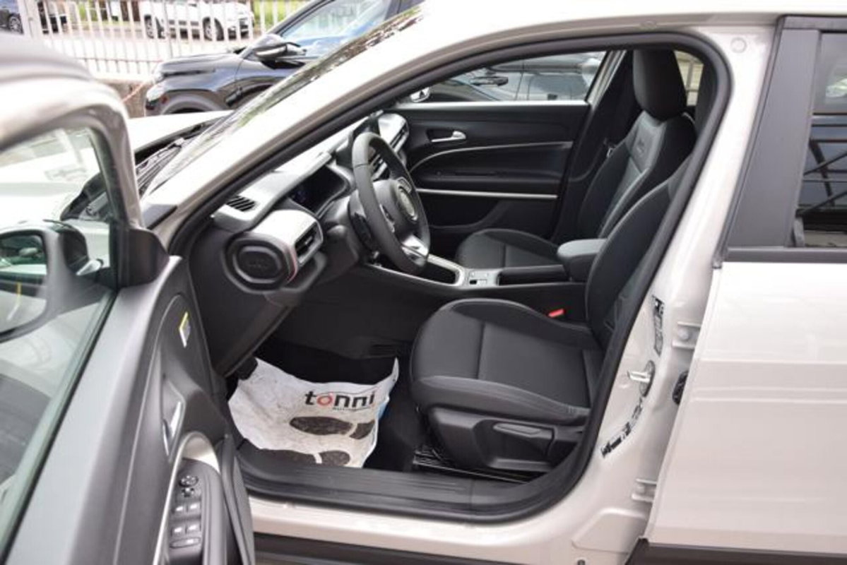 Jeep Avenger 1.2 turbo Summit fwd 100cv (11)
