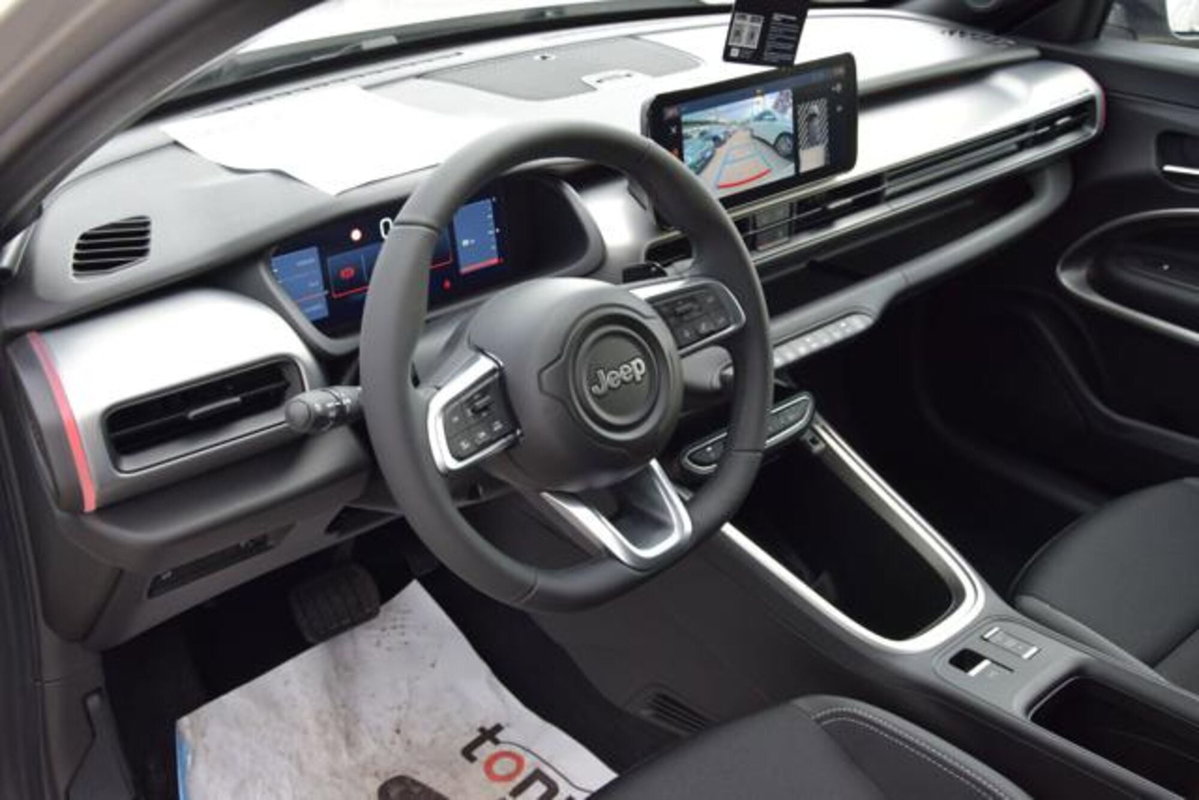 Jeep Avenger 1.2 turbo Summit fwd 100cv (15)
