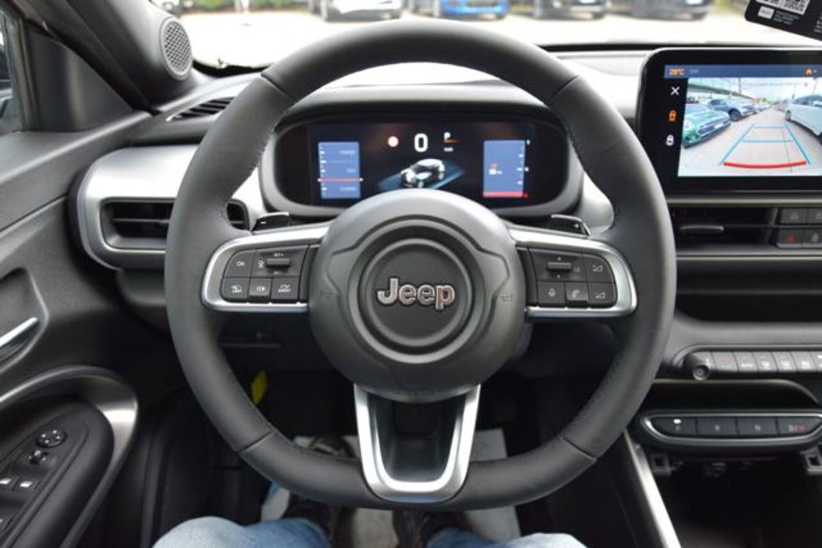 Jeep Avenger 1.2 turbo Summit fwd 100cv (16)