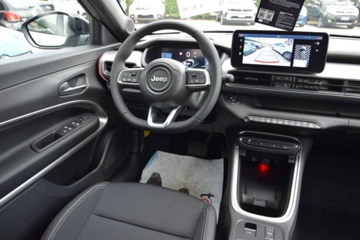Jeep Avenger 1.2 turbo Summit fwd 100cv (9)