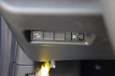 Jeep Avenger 1.2 turbo Summit fwd 100cv (17)