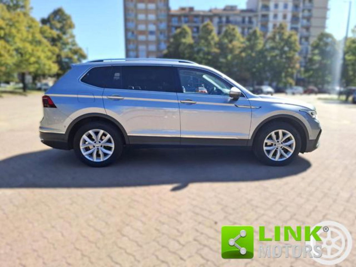 Volkswagen Tiguan Allspace 2.0 TDI SCR DSG 4MOTION R-Line (17)