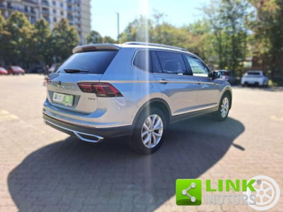 Volkswagen Tiguan Allspace 2.0 TDI SCR DSG 4MOTION R-Line (8)
