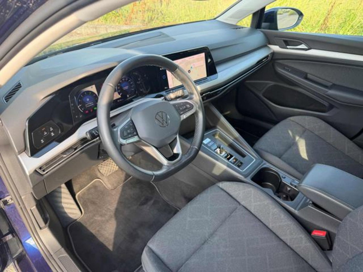 Volkswagen Golf 1.0 eTSI EVO DSG Life (11)