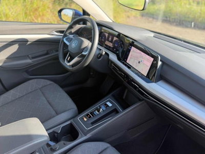 Volkswagen Golf 1.0 eTSI EVO DSG Life (2)
