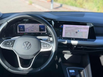 Volkswagen Golf 1.0 eTSI EVO DSG Life (3)