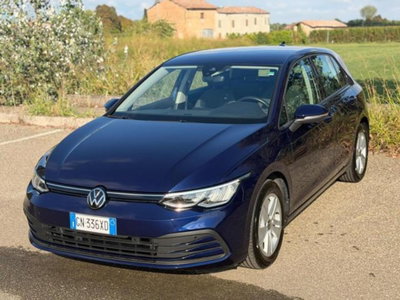 Volkswagen Golf 1.0 eTSI EVO DSG Life (6)