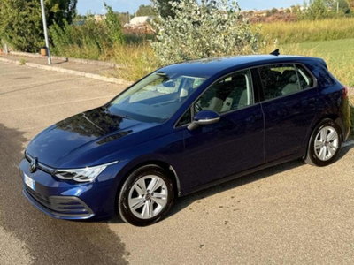 Volkswagen Golf 1.0 eTSI EVO DSG Life (8)