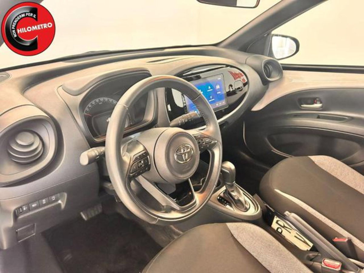 Toyota Aygo X 1.0 VVT-i 72 CV 5 porte Limited S-CVT (7)