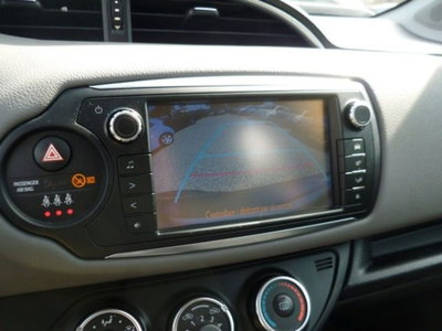 Toyota Yaris 1.D-4D 5 porte Active (12)