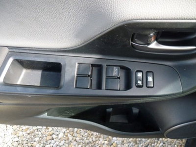 Toyota Yaris 1.D-4D 5 porte Active (16)