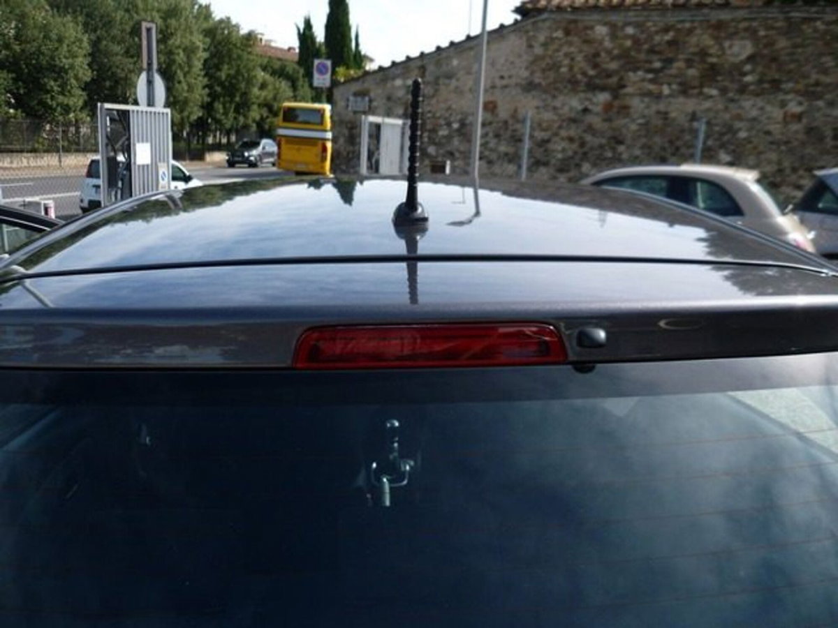 Toyota Yaris 1.D-4D 5 porte Active (18)