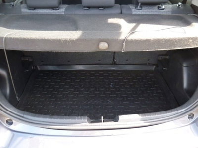 Toyota Yaris 1.D-4D 5 porte Active (6)