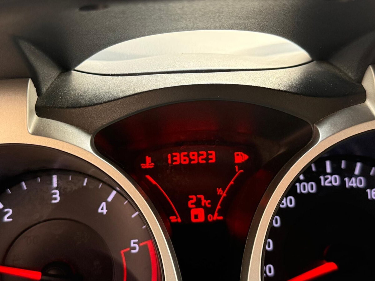 Nissan Juke 1.5 dCi Acenta (7)