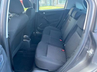 Peugeot 208 75 5 porte Active (10)