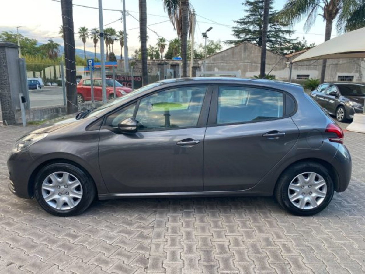 Peugeot 208 75 5 porte Active (14)