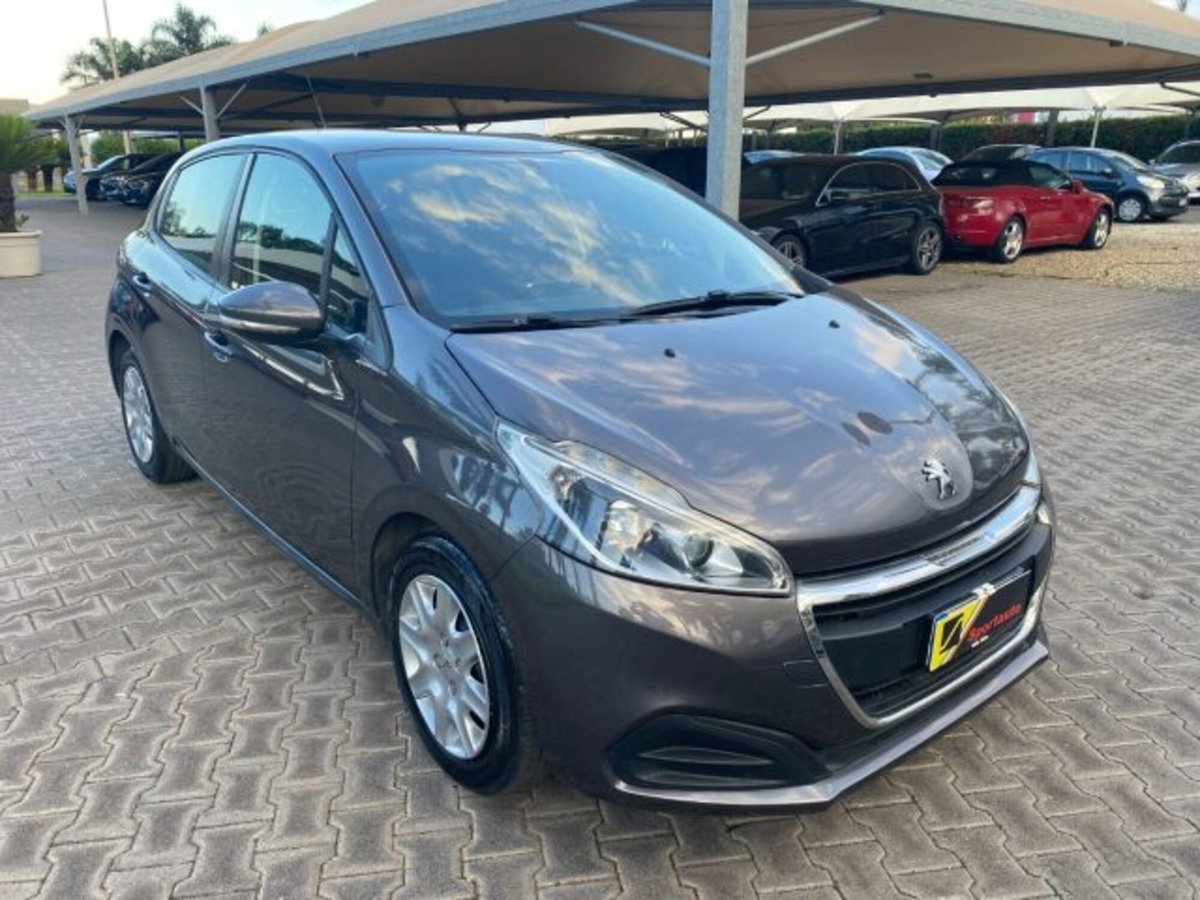 Peugeot 208 75 5 porte Active (2)