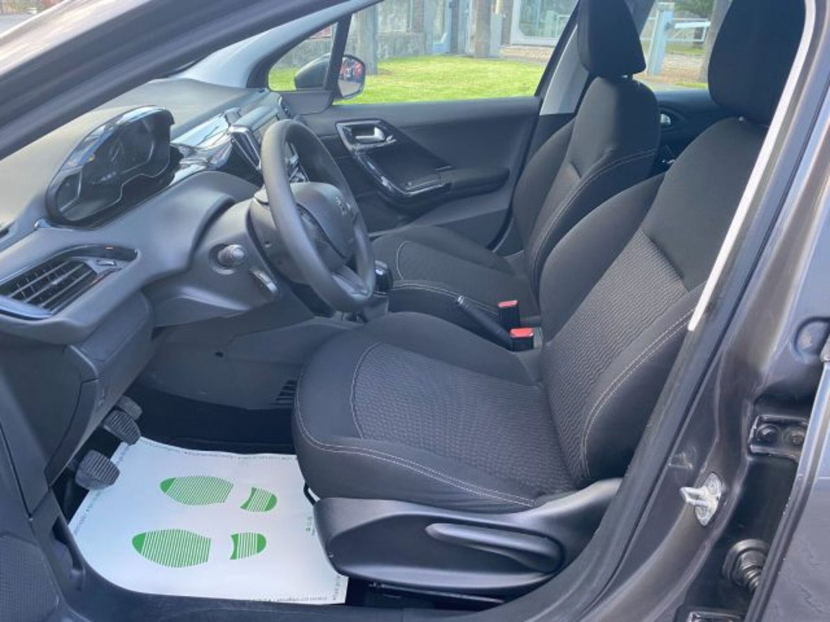 Peugeot 208 75 5 porte Active (6)