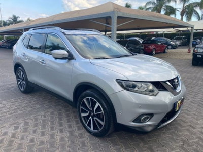 Nissan X-Trail 1.6 dCi 2WD Tekna (2)