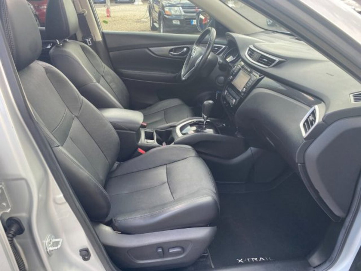 Nissan X-Trail 1.6 dCi 2WD Tekna (8)