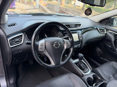 Nissan Qashqai 1.6 dCi 4WD Acenta Premium (11)
