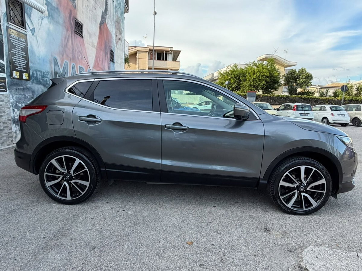 Nissan Qashqai 1.6 dCi 4WD Acenta Premium (17)