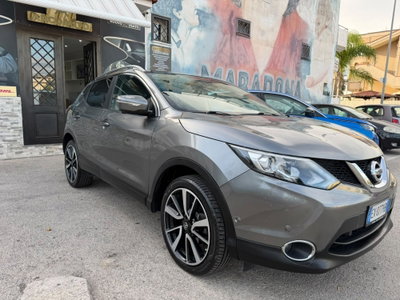 Nissan Qashqai 1.6 dCi 4WD Acenta Premium (2)