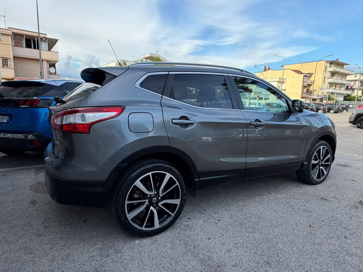 Nissan Qashqai 1.6 dCi 4WD Acenta Premium (5)