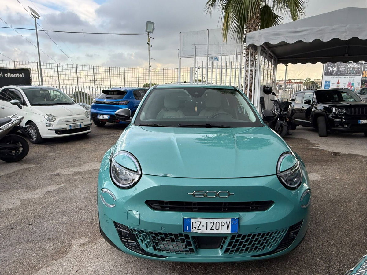 Fiat 600 1.2 hybrid La Prima 110cv auto (2)