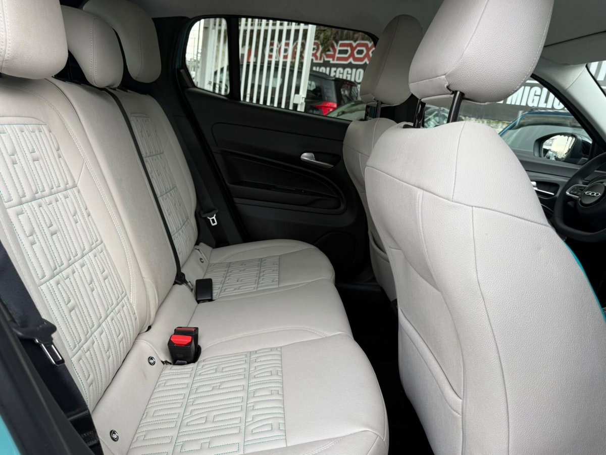 Fiat 600 1.2 hybrid La Prima 110cv auto (8)