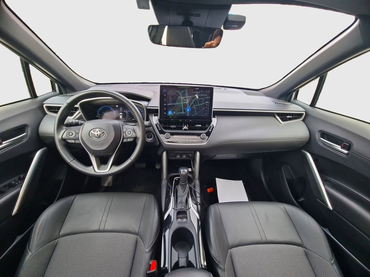 Toyota Corolla Cross Hybrid 2.0 Hybrid 197 CV E-CVT Lounge Light (10)