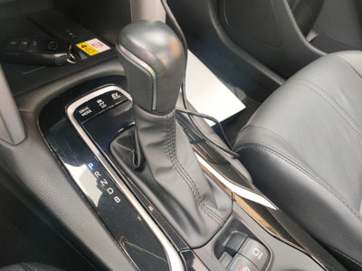 Toyota Corolla Cross Hybrid 2.0 Hybrid 197 CV E-CVT Lounge Light (12)