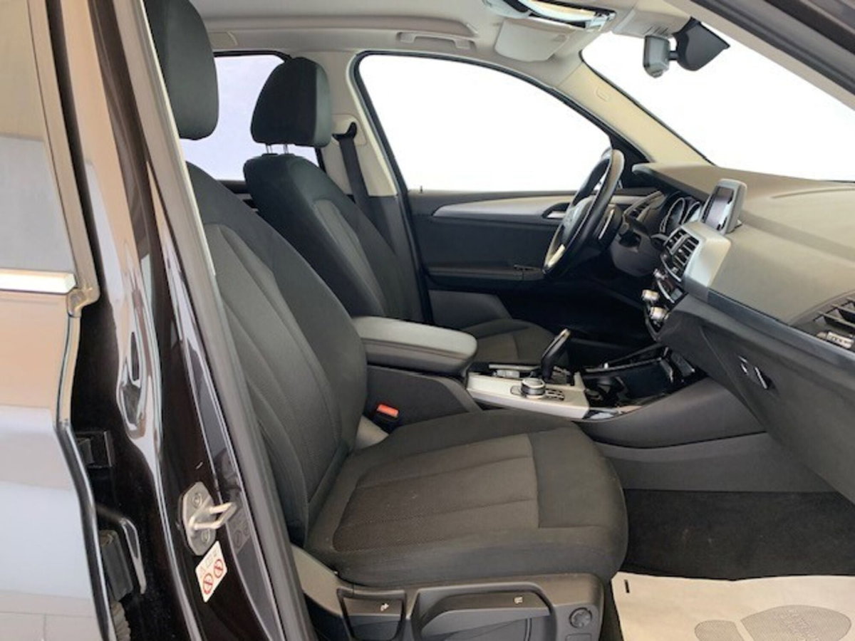 BMW X3 xDrive20d Business Advantage (15)