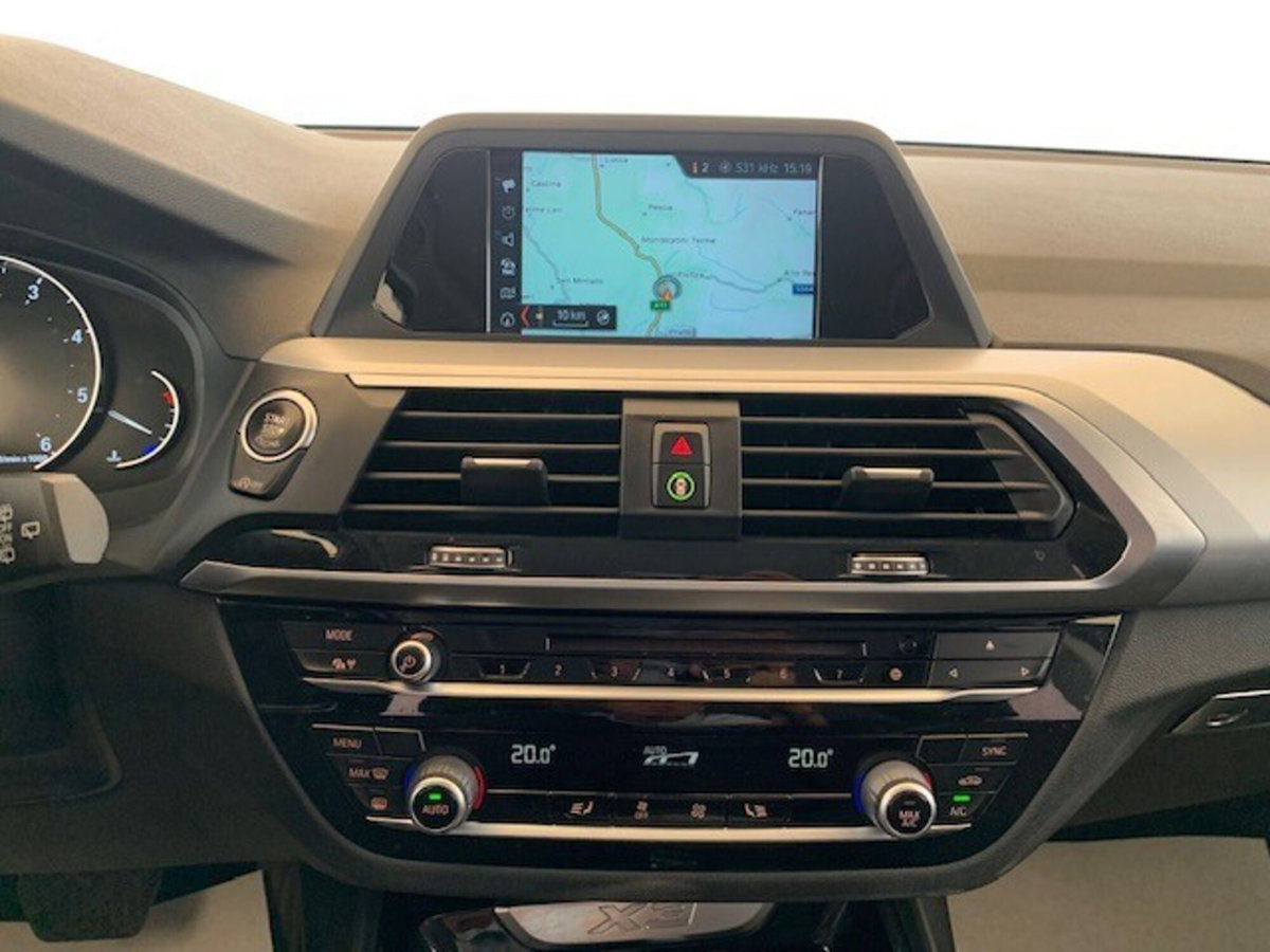 BMW X3 xDrive20d Business Advantage (18)