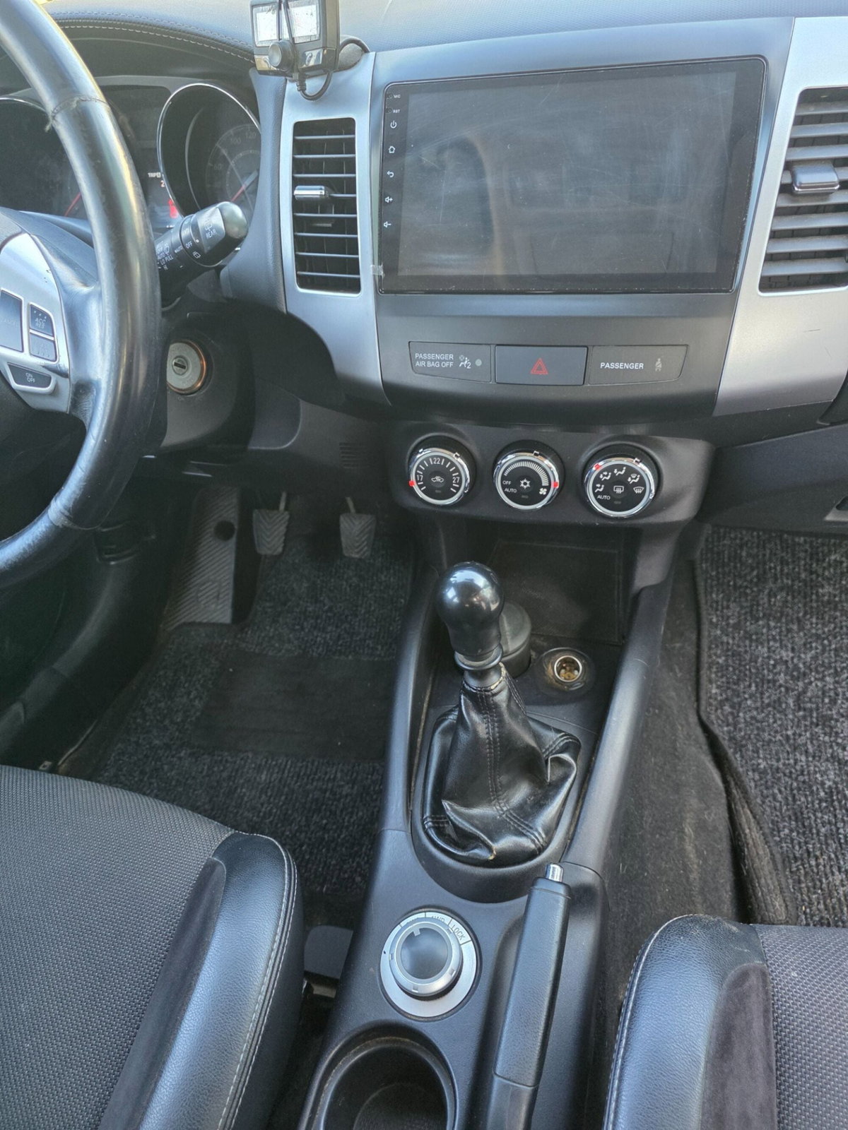 Citroen C-Crosser 2.2 HDi 160CV FAP Seduction Plus (16)
