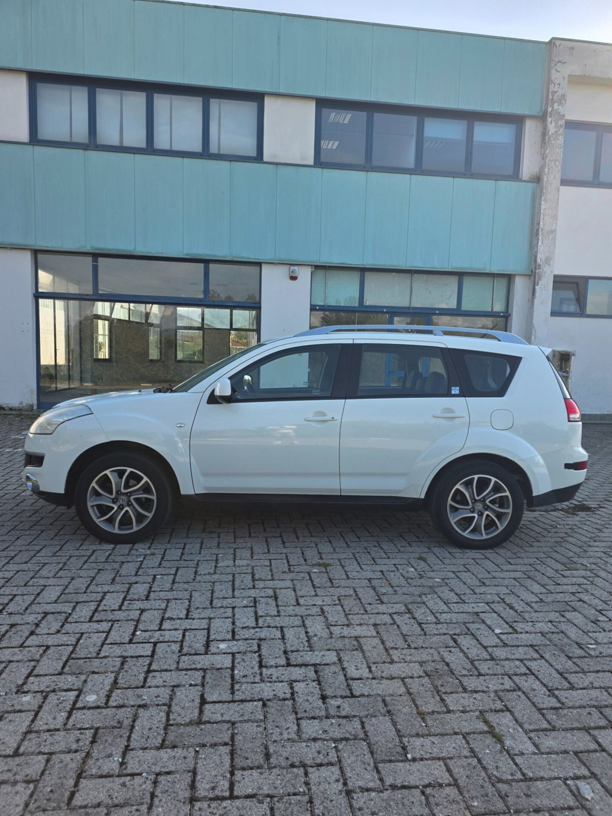 Citroen C-Crosser 2.2 HDi 160CV FAP Seduction Plus (4)
