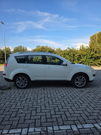 Citroen C-Crosser 2.2 HDi 160CV FAP Seduction Plus (5)