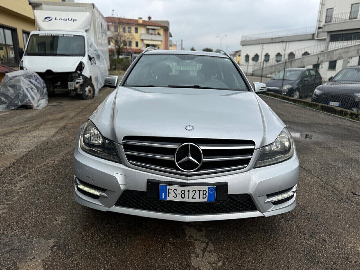 Mercedes-Benz Classe C Station Wagon 200 CDI Avantgarde (3)