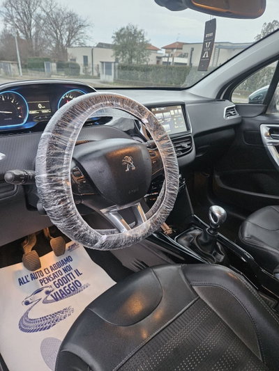 Peugeot 2008 120 S&S Allure (14)