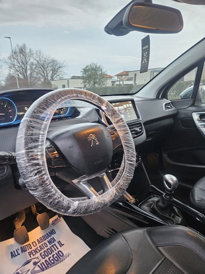 Peugeot 2008 120 S&S Allure (15)