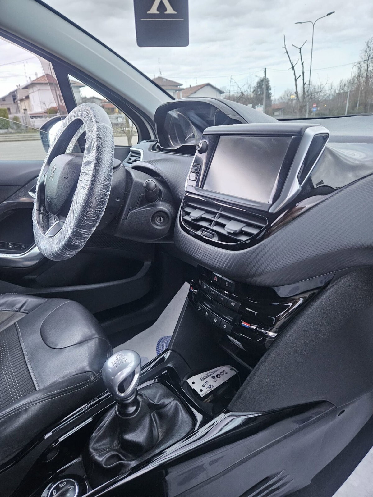 Peugeot 2008 120 S&S Allure (16)