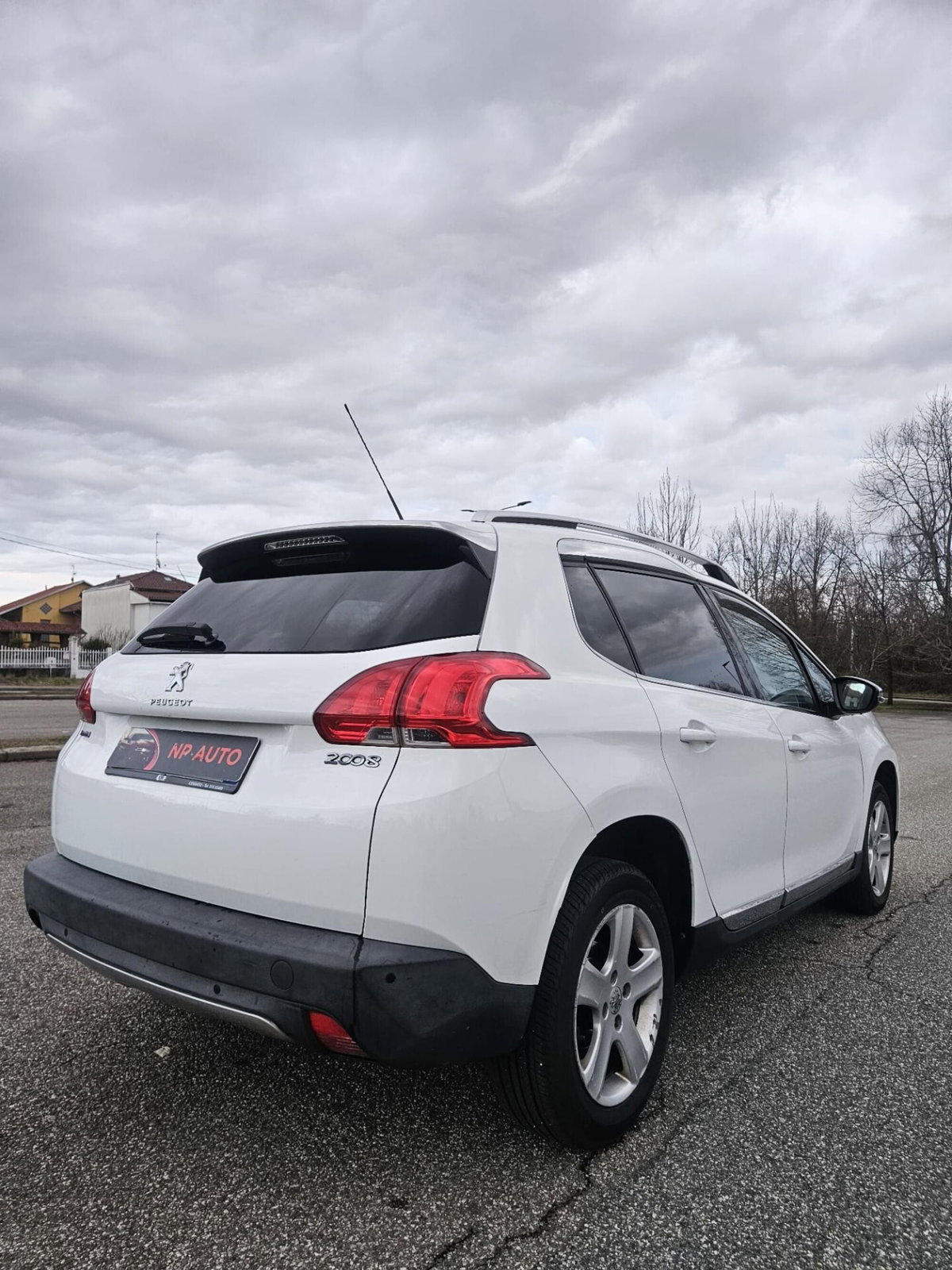 Peugeot 2008 120 S&S Allure (6)