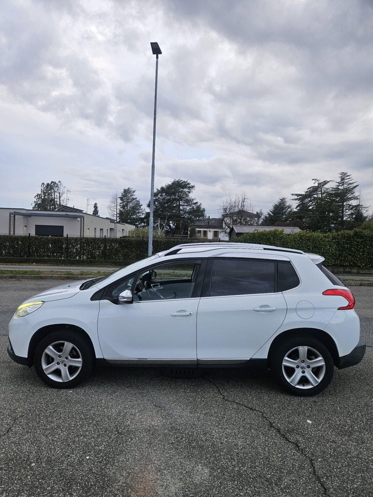 Peugeot 2008 120 S&S Allure (8)