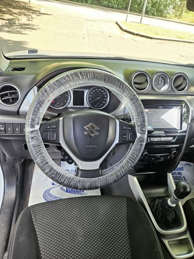Suzuki Vitara 1.6 DDiS V-Top (17)