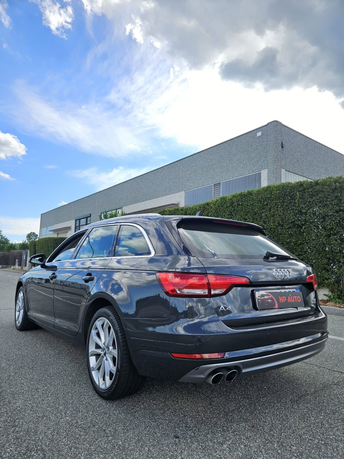 Audi A4 3.0 TDI 272 CV quattro tiptronic Business Sport (11)